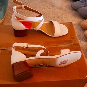 Sandal